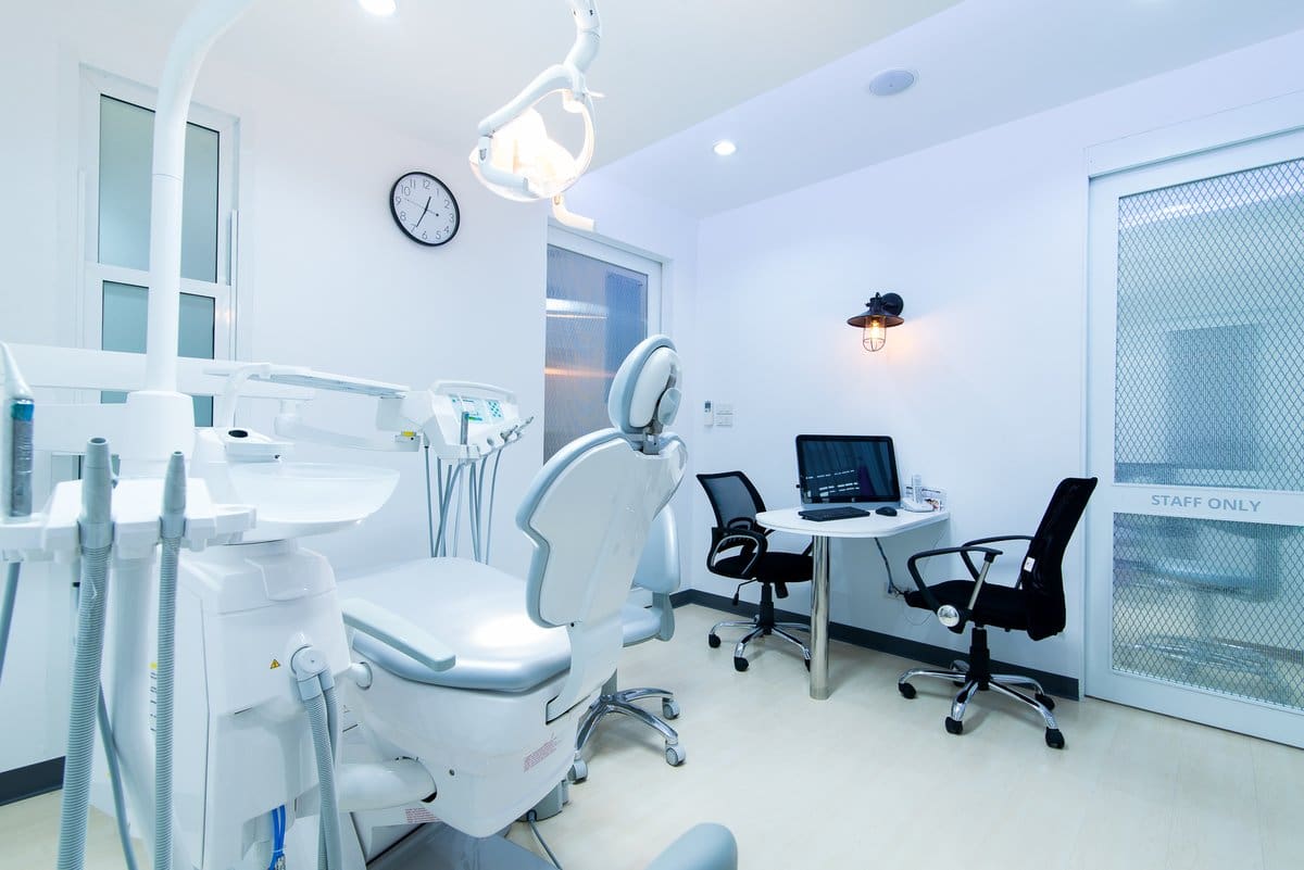 zubni implantati u zagrebu
